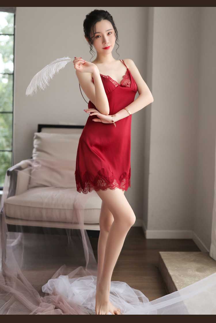 女士蕾丝吊带睡裙情趣内衣09